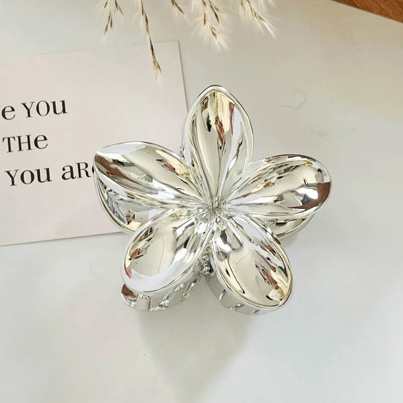 Korean Hawaiian Gradient Flower Hair Claw Clip For Women Girl Fashion Plastic Non Slip Hold Hairpin Barrette Hair Accessories