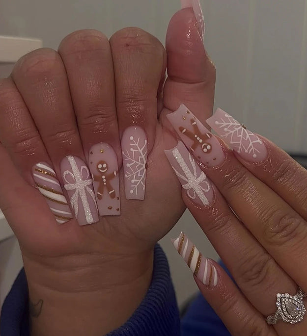 24PCS Rectangular false nails, snowflake striped gingerbread Design, Christmas False Nails, Acrylic Artificial Rubber Nails