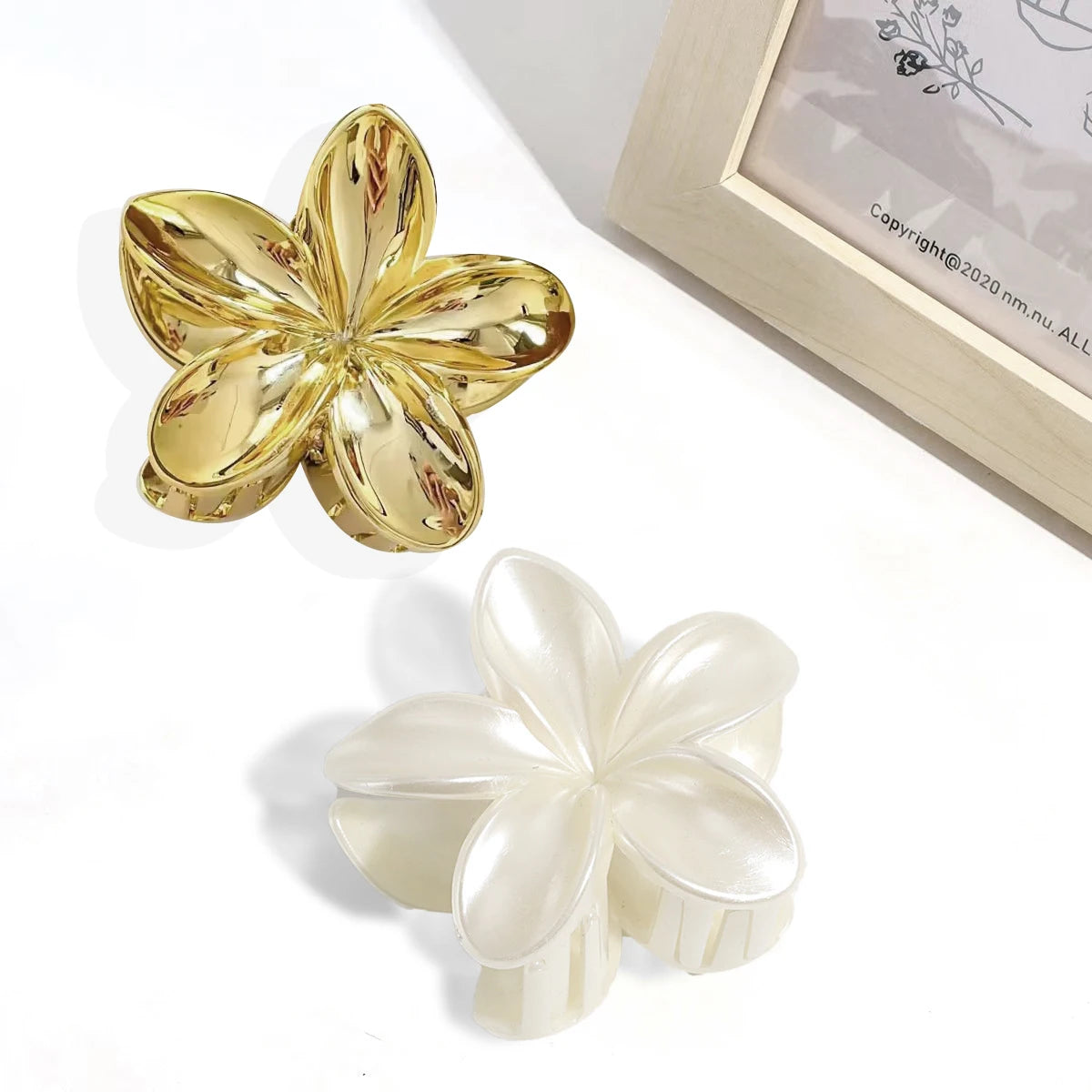 Korean Hawaiian Gradient Flower Hair Claw Clip For Women Girl Fashion Plastic Non Slip Hold Hairpin Barrette Hair Accessories