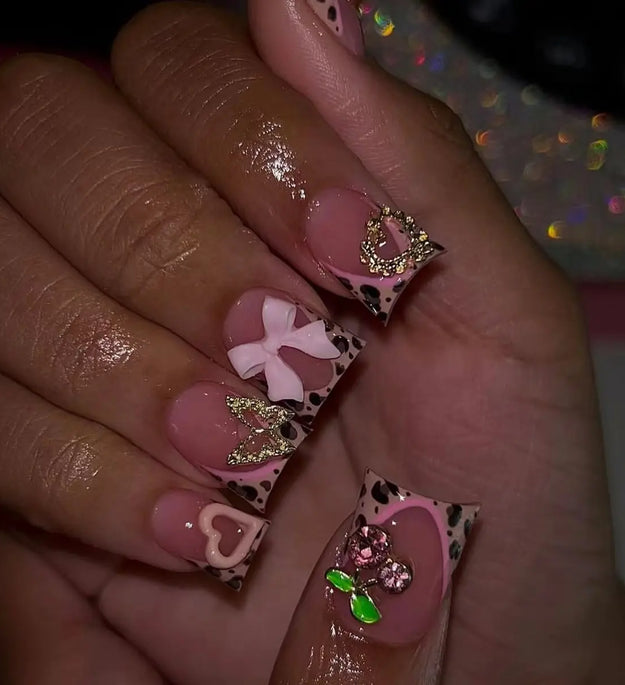 24pcs Nude Pink Sweet Fake Nails Short Duckbill Leopard Print French False Nails With 3D Bowknots Butterfly Cherry Press On Nail