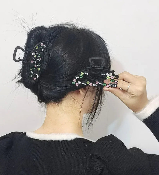 Small Fun Cinderblock Hair Claw Cute Black Cartoon Hair Clip Japan Wacky Claw Clip Shark Clip Hair Accessories for Women Girls