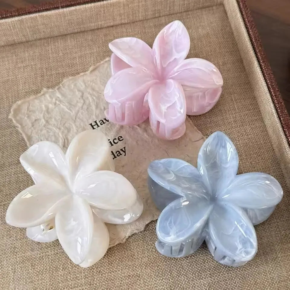 Korean Hawaiian Gradient Flower Hair Claw Clip For Women Girl Fashion Plastic Non Slip Hold Hairpin Barrette Hair Accessories