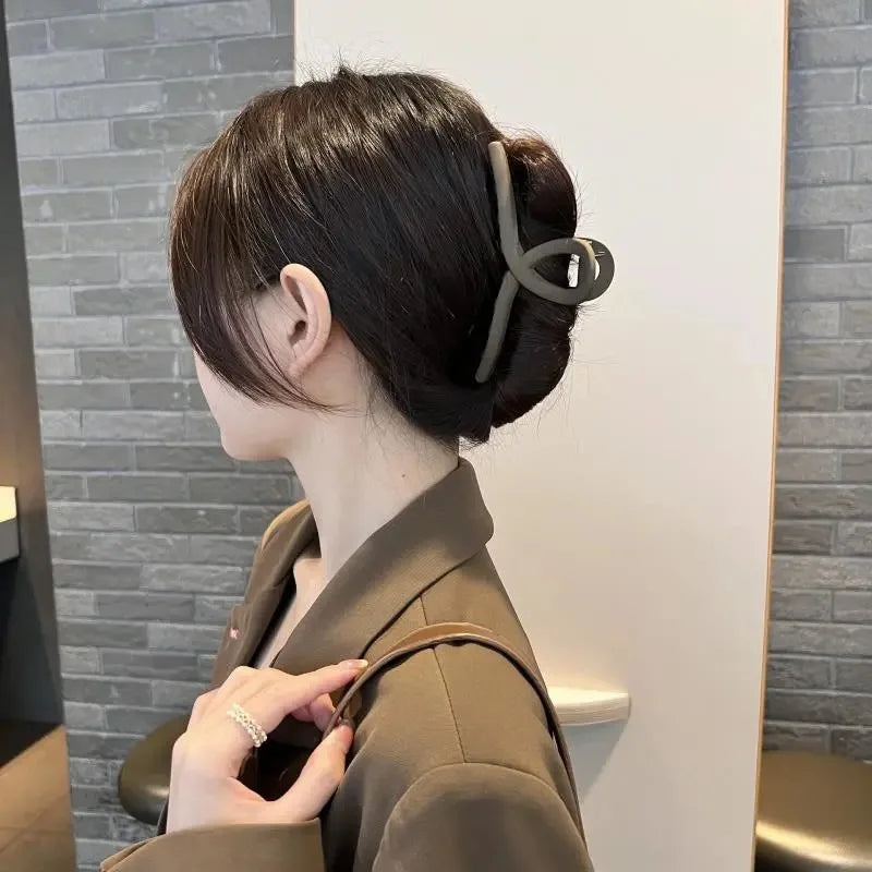 2/4Pcs Women Hair Claw Clip Cross Matte Hairpin Fashion Hairgrips Large Hair Claw Crab Clips Girls Korean Hair Accessories - BlissFully