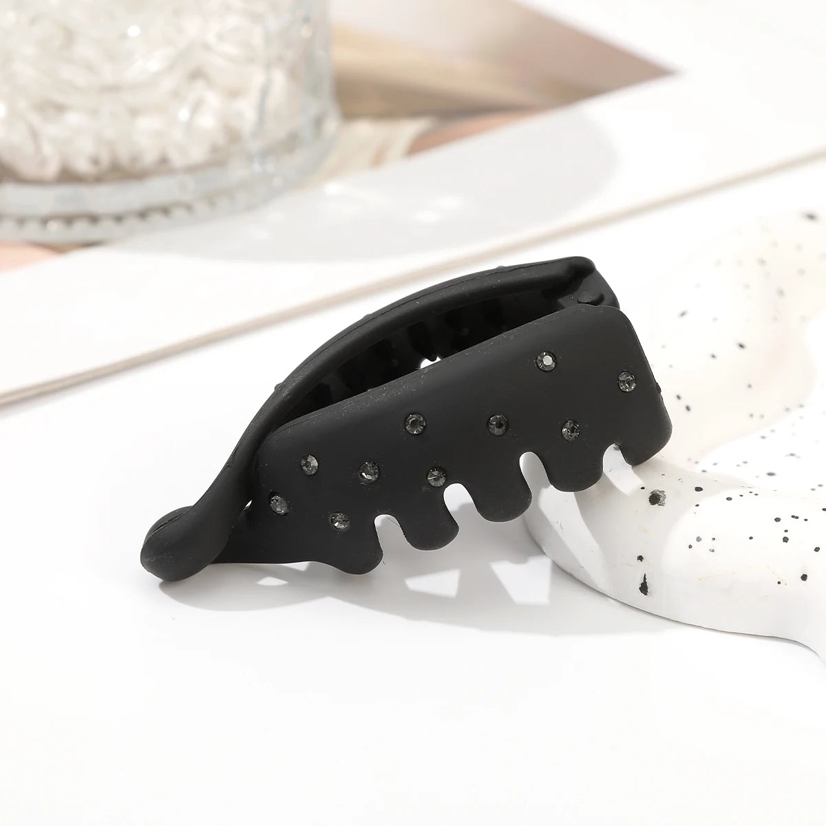 AWAYTR Hair Clips Solid Color Banana Clip Women's Hair Accessories Fashion Ponytail Barrettes Hair Claws Hairpins