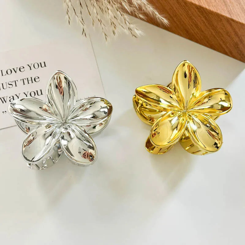 Korean Hawaiian Gradient Flower Hair Claw Clip For Women Girl Fashion Plastic Non Slip Hold Hairpin Barrette Hair Accessories