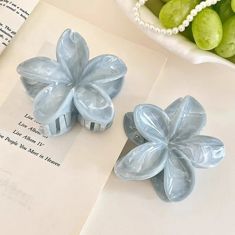 Korean Hawaiian Gradient Flower Hair Claw Clip For Women Girl Fashion Plastic Non Slip Hold Hairpin Barrette Hair Accessories