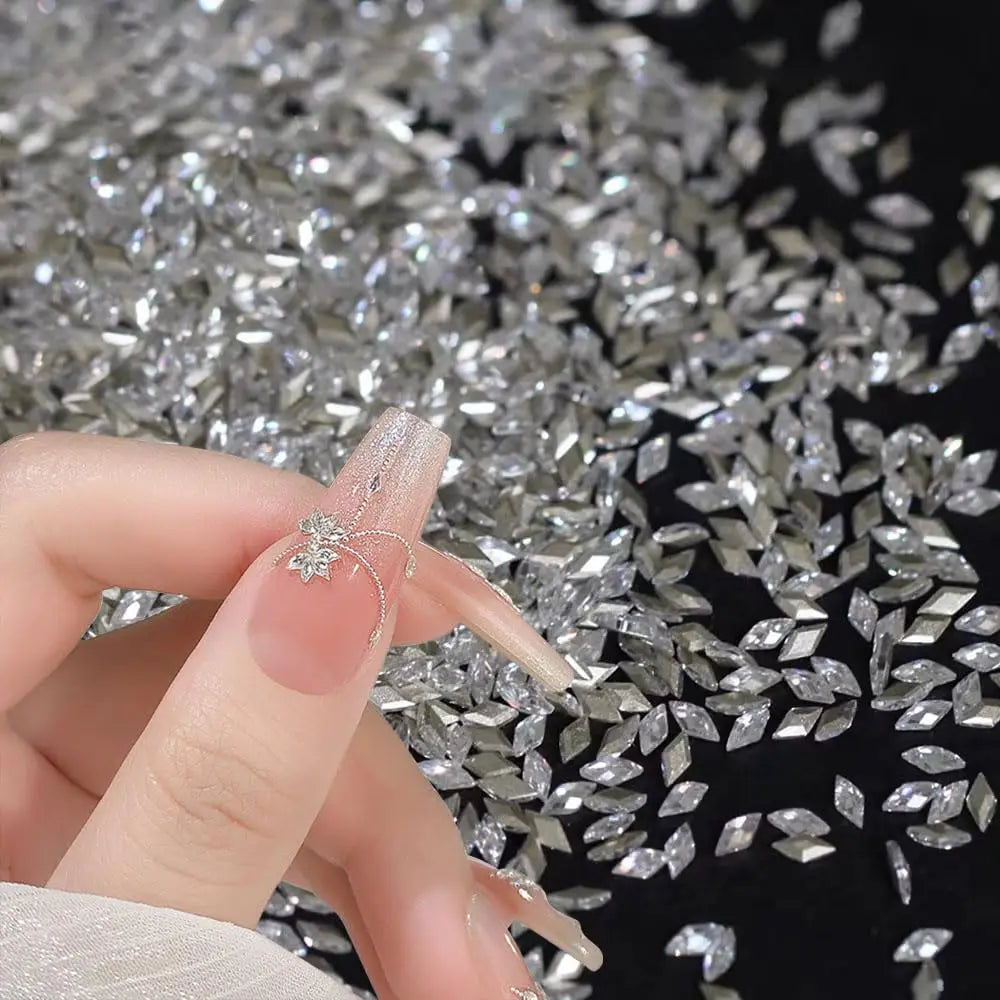 100pcs Shiny Zircon Rhinestones Nail Charms 1.5*3mm Mini Rhombic Nails Gemstones Flatback Nail Art Craft Diamonds Decoration GT5