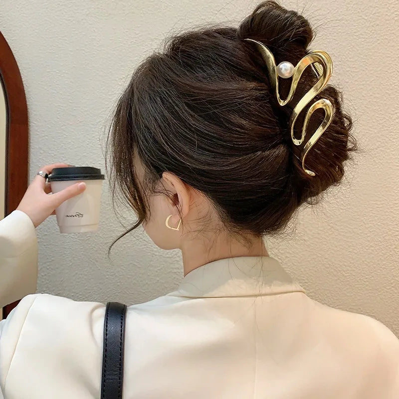 Fashion Elegant Gold Color S-shaped Metal Hairpins Hair Claw For Women Girls Korean Hair Clips Ponytail Clip Hair Accessories