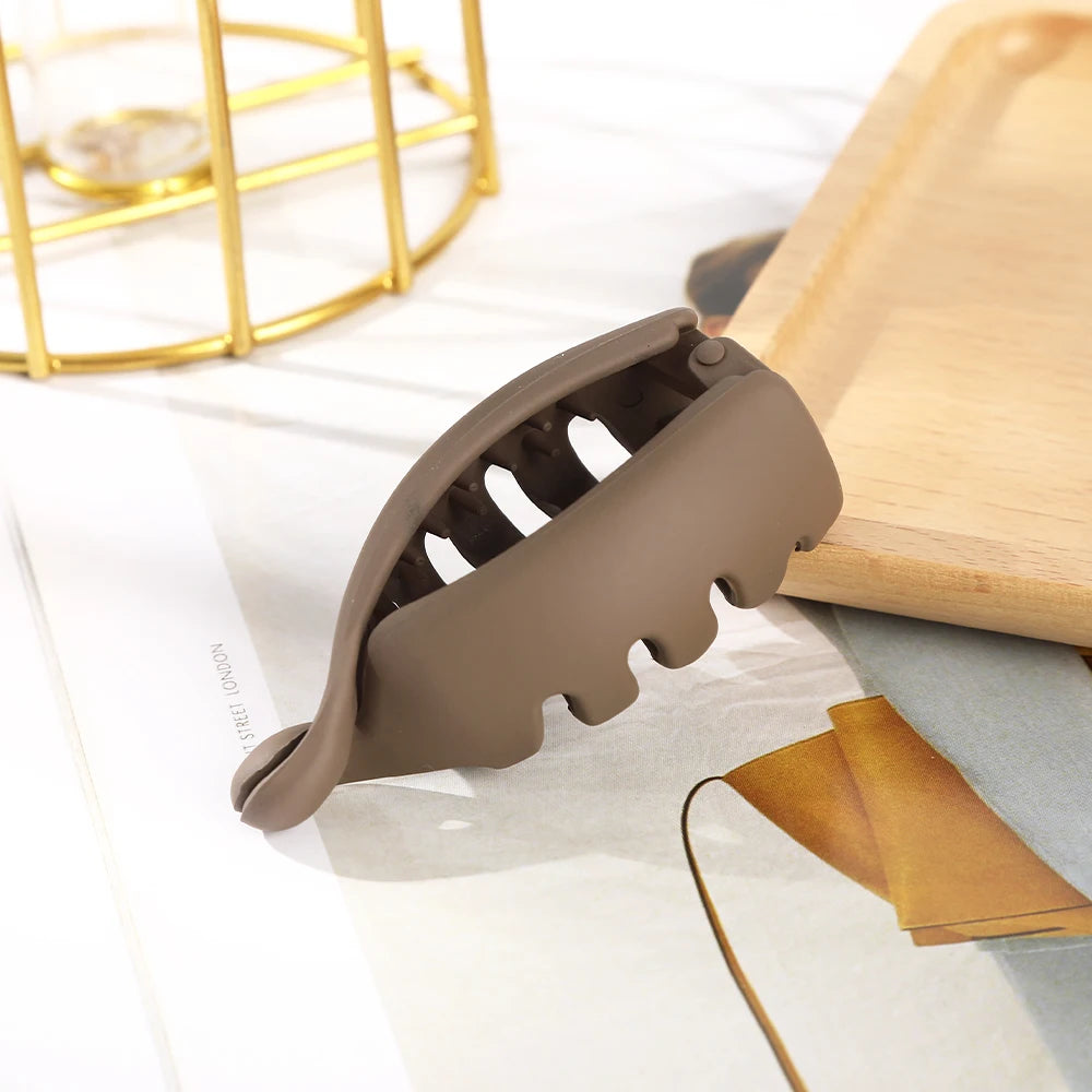 AWAYTR Hair Clips Solid Color Banana Clip Women's Hair Accessories Fashion Ponytail Barrettes Hair Claws Hairpins