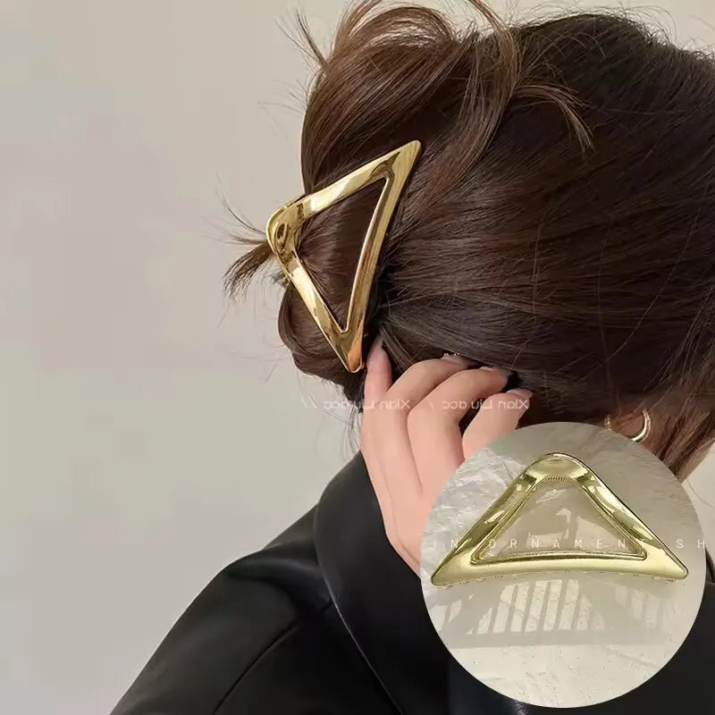 Metal Hair Clip Fashion Barrettes Korean Geometric Black Bow knot Hair Claw for Women Thick Thin Accessories Bath Crab Clamp