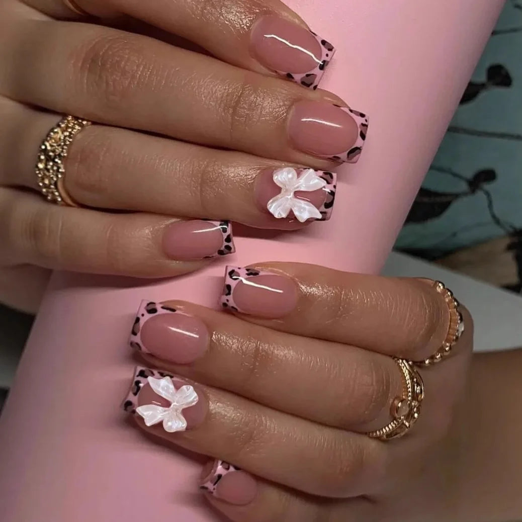 24pcs Nude Pink Sweet Fake Nails Short Duckbill Leopard Print French False Nails With 3D Bowknots Butterfly Cherry Press On Nail