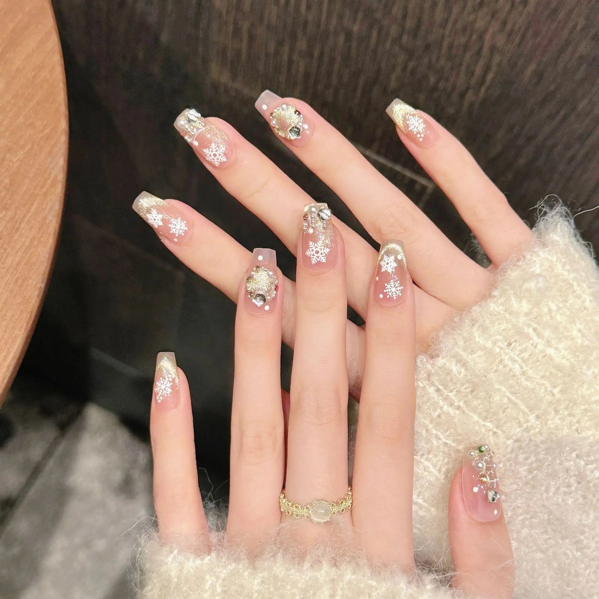 10pcs Christmas Handmade Press On Nails Flash Xmas Tree Snowflake Cat's Eye False Nails Pearl Diamond Decor Xmas Fake Nail Tips
