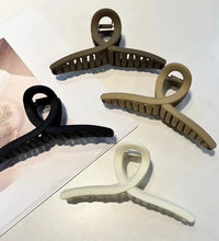 2/4Pcs Women Hair Claw Clip Cross Matte Hairpin Fashion Hairgrips Large Hair Claw Crab Clips Girls Korean Hair Accessories - BlissFully