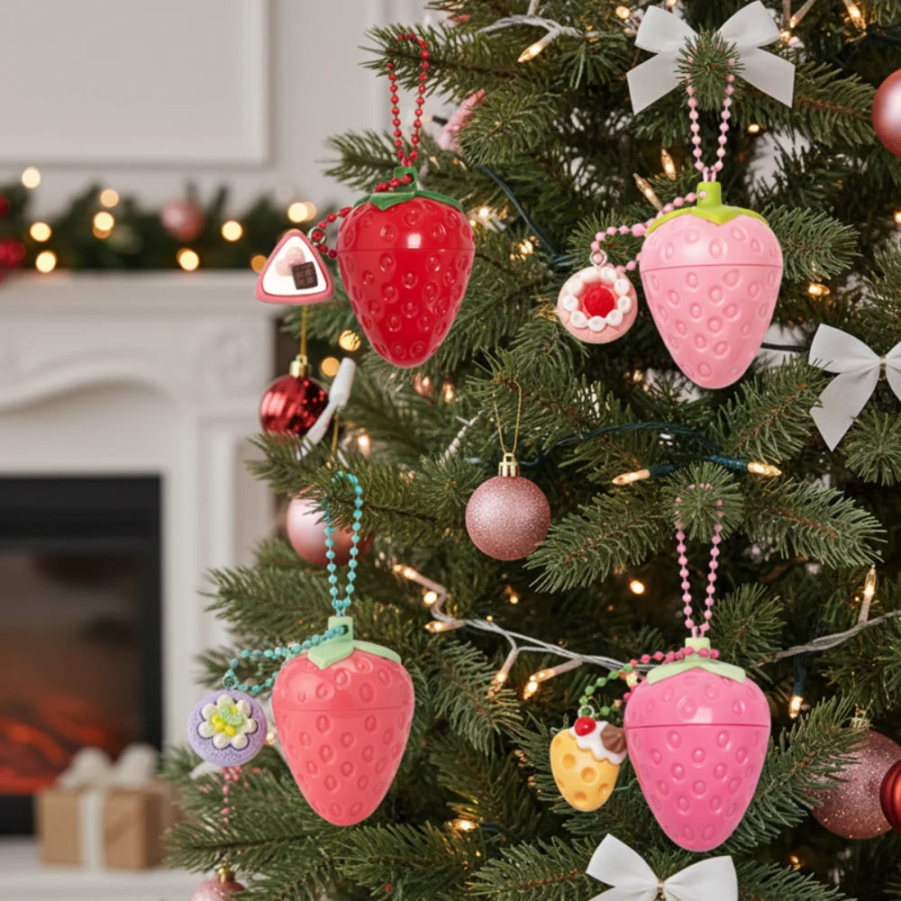 4-Color Random Sending Strawberry Lip Gloss Lipstick Moisturizing Winter Antifreeze Anti Crack Moisturizing Lasting lip balm