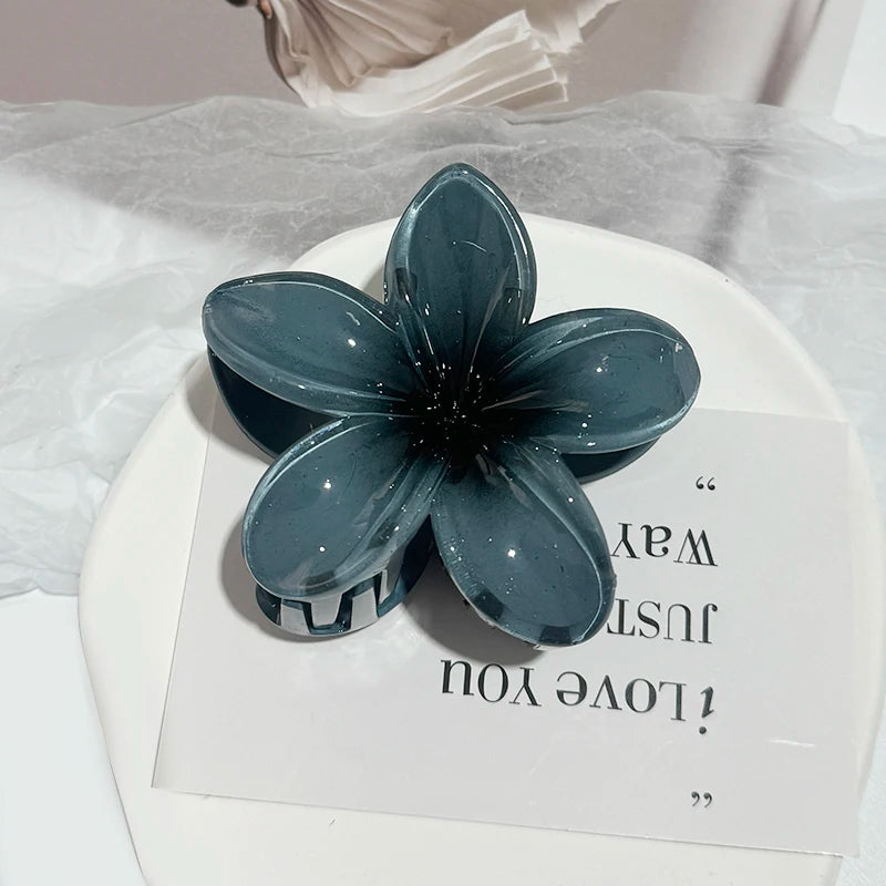 Korean Hawaiian Gradient Flower Hair Claw Clip For Women Girl Fashion Plastic Non Slip Hold Hairpin Barrette Hair Accessories