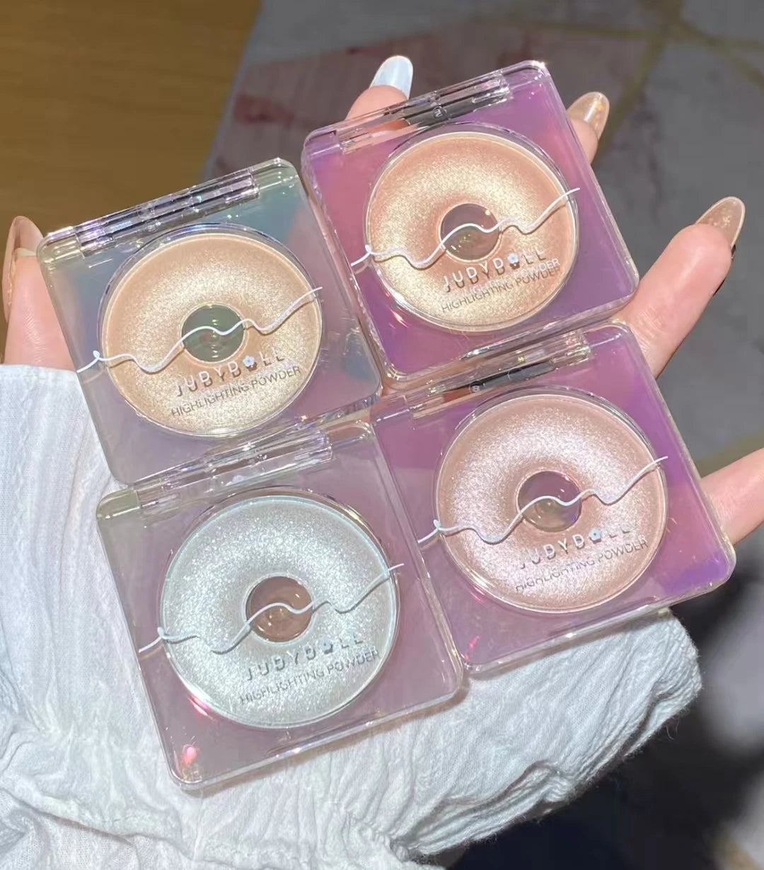 Judydoll High Gloss Cream Shimmer Glitter Fine Pearlescent Flash Highlighter Longlasting Easy to Apply  Face Brighten Makeup
