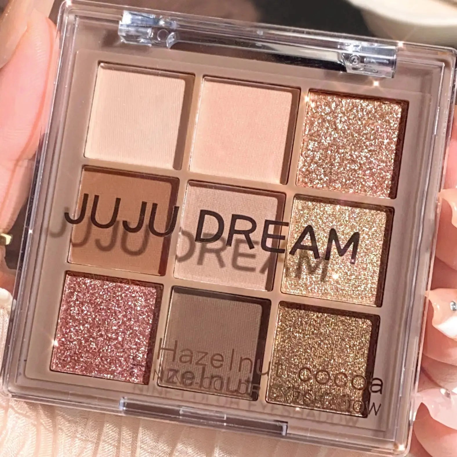 Luxurious 9-18 color eyeshadow palette - Velvet matte and shimmer effect, durable waterproof, berry, brown and nude tones