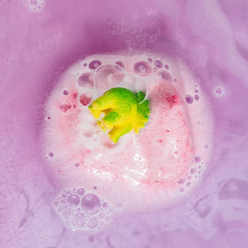 Surprising children's explosive bath salt ball dinosaur egg themed bubble bath is an ideal birthday gift for sons and daughters