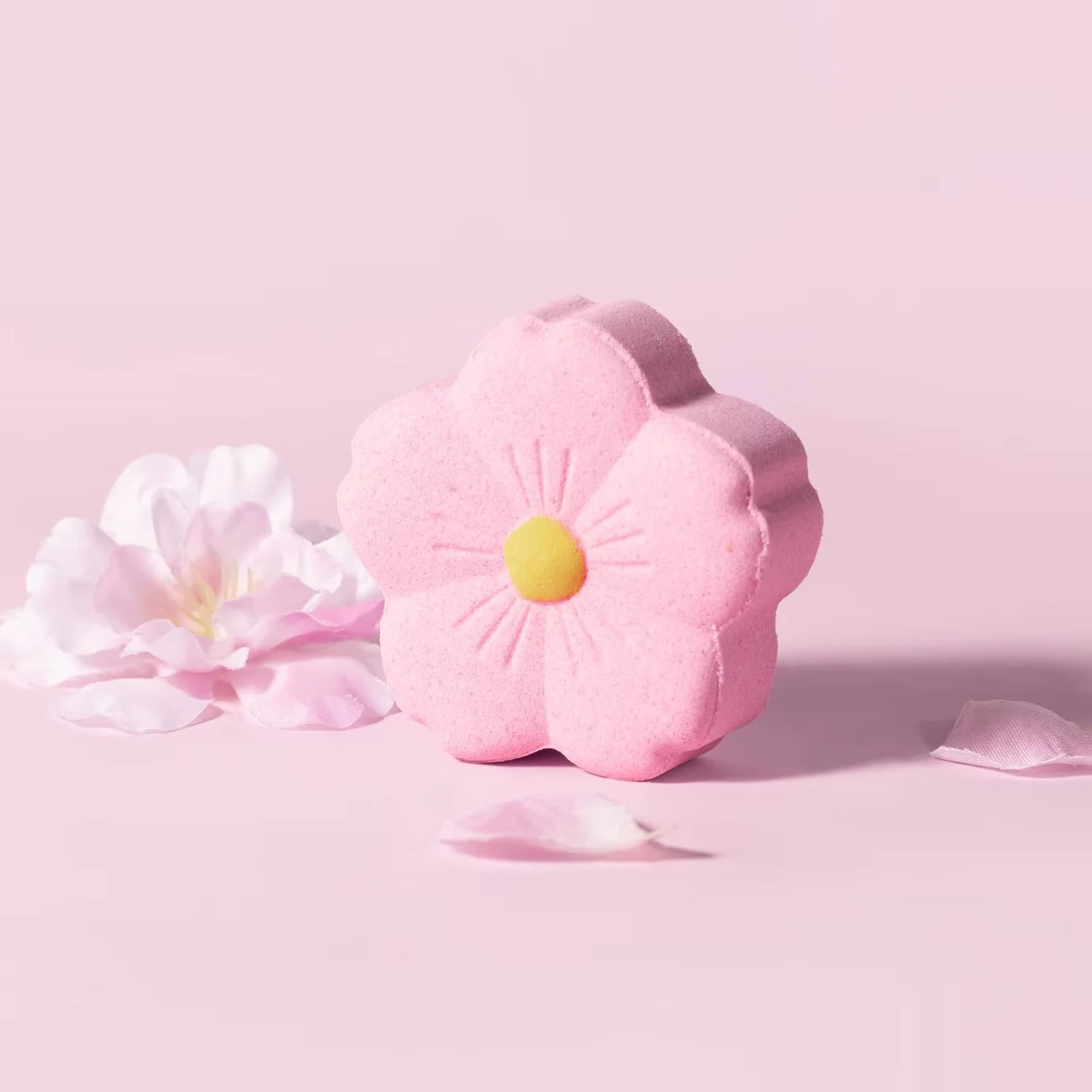 LAIKOU Japanese Sakura Bath Bomb Bubble Explosion Bath Salt for Body Cleansing Moisturizing 30g