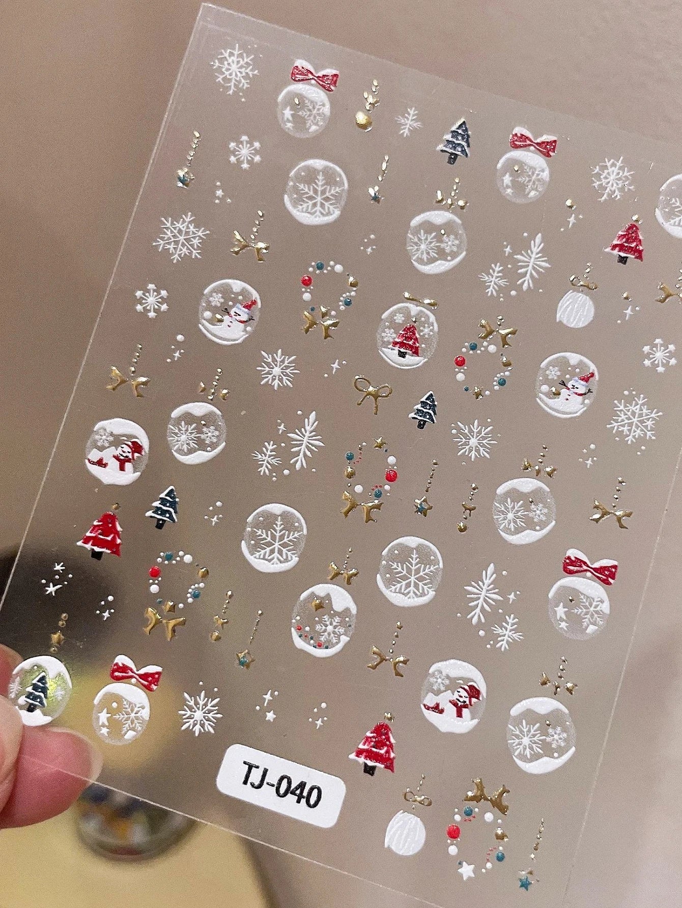 1/2pcs Winter Christmas Ball Snowflake Nail Stickers 5D Relief White Hollow Christmas Celebration Nail Stickers Decorations