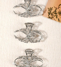 1Pcs Halloween Black Spider Hair Claw Clips with Pearl Charm Design,Metal Gothic Punk Hair Clips Strong Hold Hair Accessories - BlissFully