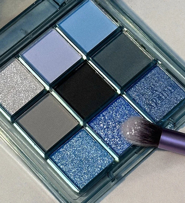 9 Colors Dark Punk Smoked Eyeshadow Palette Blue Black Pearl Matte Eye Shadow Makeup Palette Brightening Shimmer Lying Silkworm