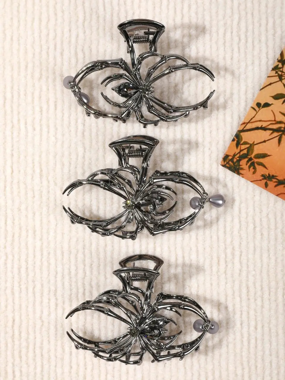 1Pcs Halloween Black Spider Hair Claw Clips with Pearl Charm Design,Metal Gothic Punk Hair Clips Strong Hold Hair Accessories - BlissFully