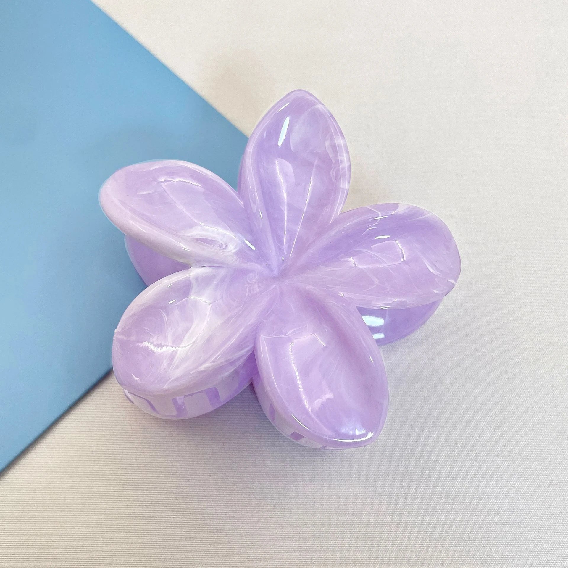 Korean Hawaiian Gradient Flower Hair Claw Clip For Women Girl Fashion Plastic Non Slip Hold Hairpin Barrette Hair Accessories