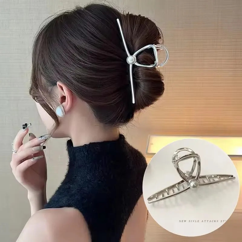 Metal Hair Clip Fashion Barrettes Korean Geometric Black Bow knot Hair Claw for Women Thick Thin Accessories Bath Crab Clamp