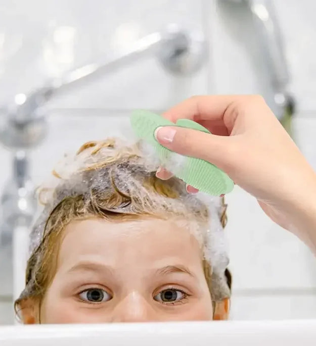 Bathing Soft Silicone Kids Shampoo Brush for Baby 1pcs Silicone Infant Shower Brush Head Hair Washing Massage Brushes Wipe Comb