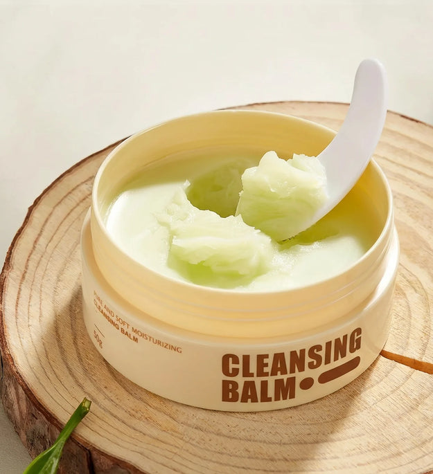 Mild non-irritating makeup remover deep clean and moisturizing