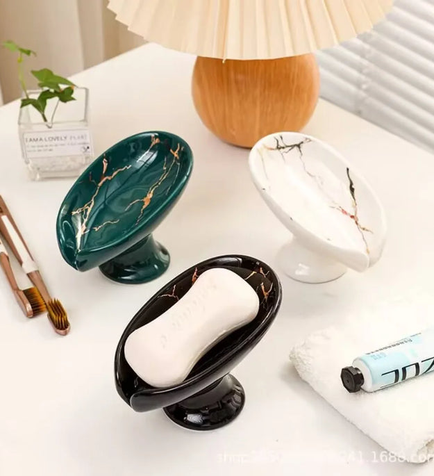 New 1 ceramic Leay shower soap holder, bathroom and kitchen supplies shape box, drain hole tray, storage board