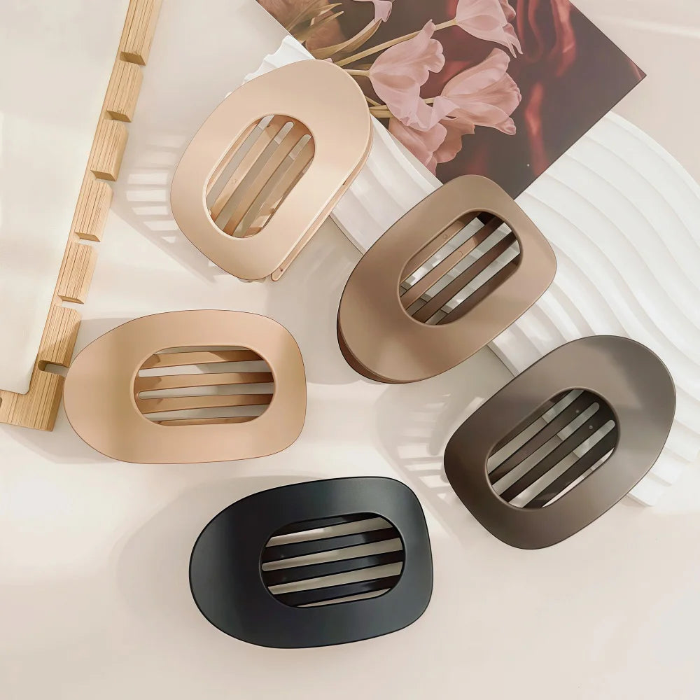 Fashion Oval Hair Claw Clip for Women New Design Leopard Matte Curved Flat Styling Barrettes Acrylic Lying Down Hair Accessories